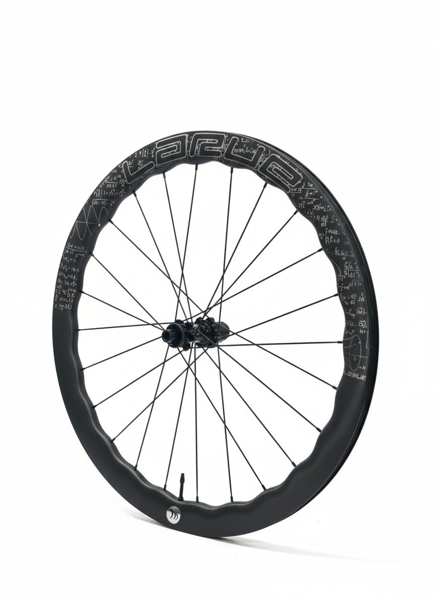 LARUE WAVED ROAD BIKE WHEELS 45/50 DISC BRAKE